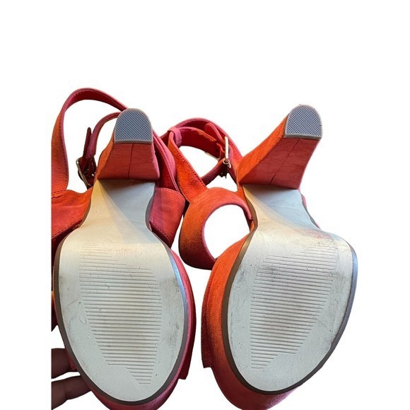 Steve Madden Dezzzy Suede Platform Open Toe Sandal‎ Color Red Orange Size 7.5 - Picture 6 of 9